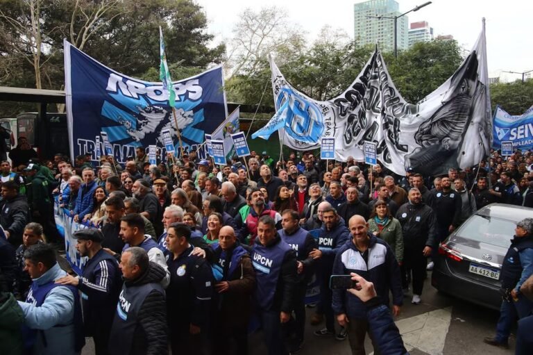 El endeudamiento de los hogares se instala en el centro de la agenda económica