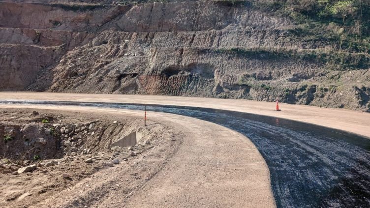 La Ruta Provincial N°1 avanza hacia su tramo final: ya se pavimentaron 12 kilómetros